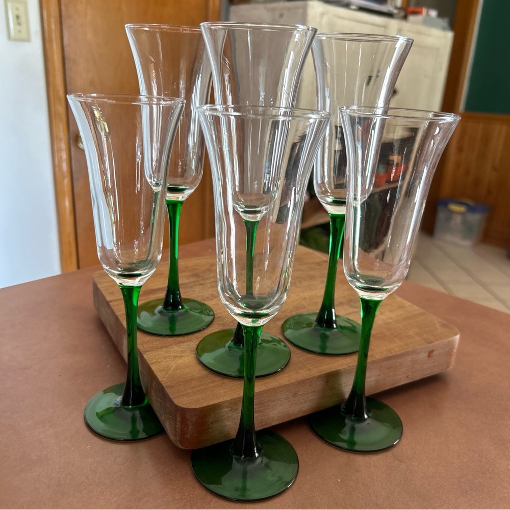 Crystal D’Arques Americana Emerald Green Champagne Flutes set of six